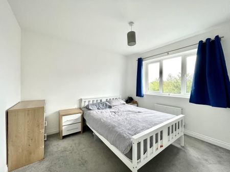 3 bedroom semi-detached house to rent - Photo 3