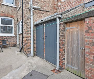 2 bedroom terraced house to rent - Photo 2