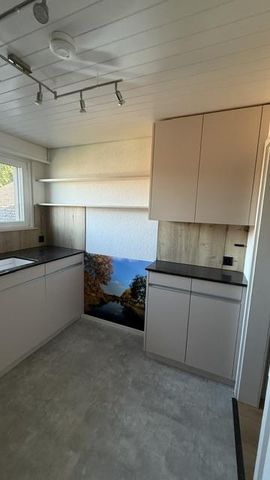 Traumaussicht auf den Thunersee: Grosszügige 4-Zimmer-Dachwohnung - Photo 3