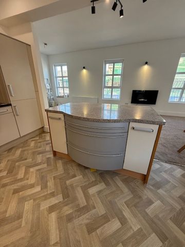 4 Castlereagh Road, (Apt), BELFAST, BT5 5FP - Photo 4