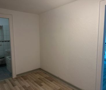 Schöne, teilw. sanierte 102 m² Wohnung in Duisburg Ruhrort - Foto 1
