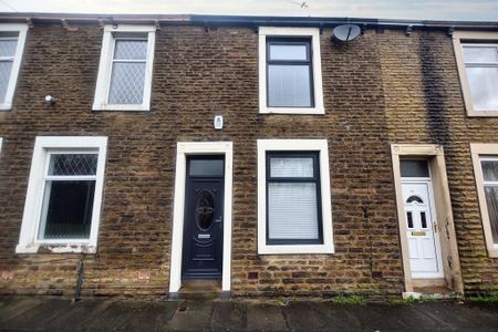3 bedroom terraced house to rent - Photo 3