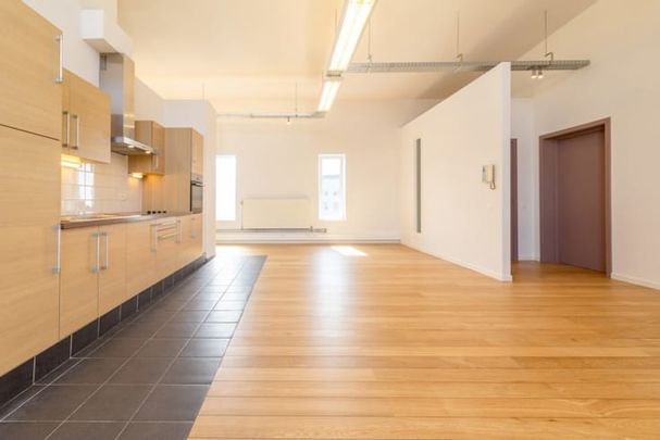 Appartement te huur - Photo 1