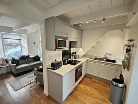 St Just, Penzance, TR19 - Photo 3