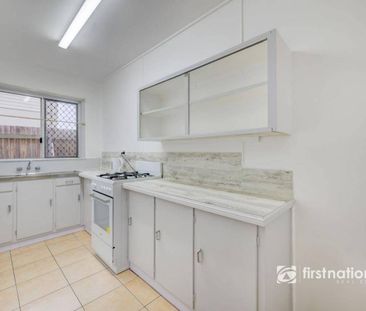 Central 2 bedroom townhouse - Photo 2