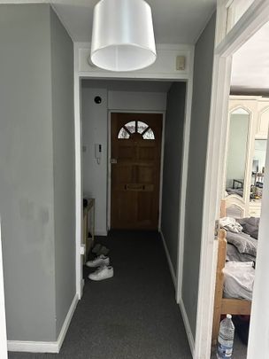 Room in a Shared Flat, Fitch Drive, BN2 - Photo 1