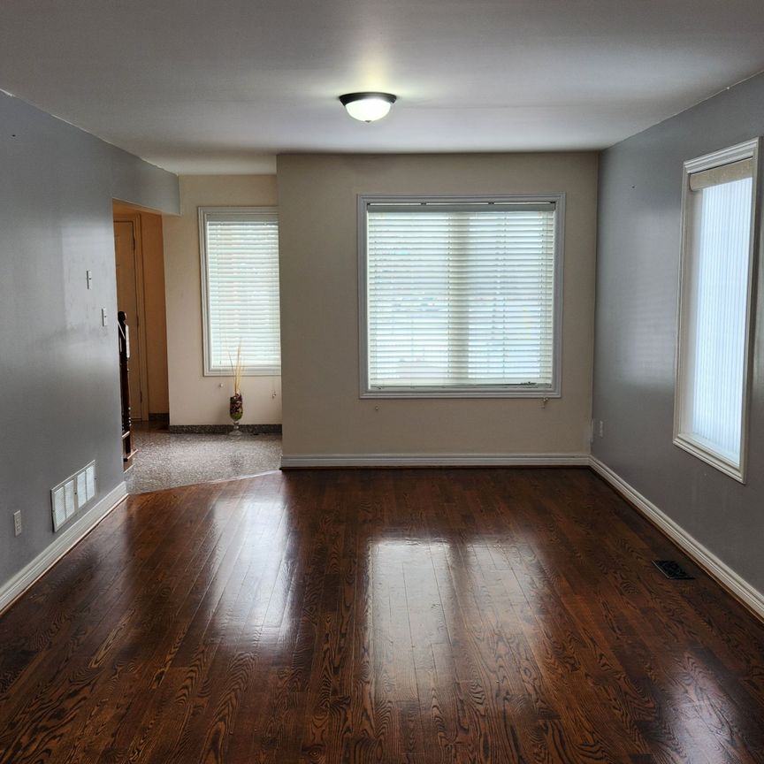 For Lease - 44 Reuben Avenue, Toronto, Ontario - Photo 1