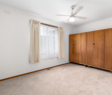 25 Lyell Street, Gisborne, Vic 3437 - Photo 2