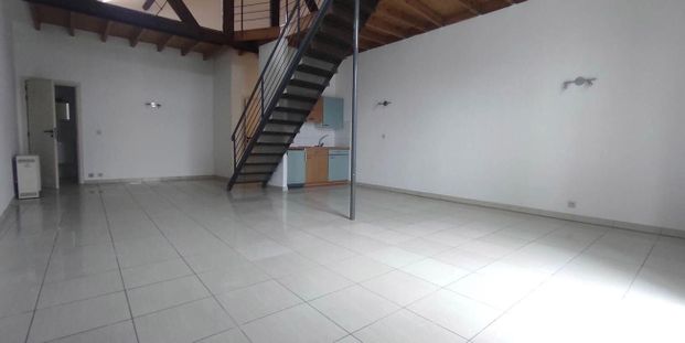 Duplex te huur in Mons voor € 675 met 1 slaapkamer - Foto 1