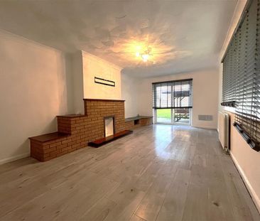 3 bedroom bungalow to rent - Photo 4