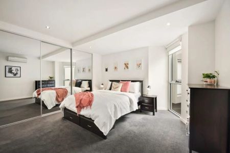 An Enhanced Urban Sensation! - Photo 2