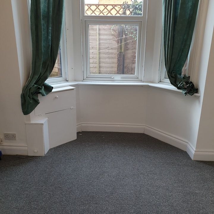 1 Bed Flat, Shirley, SO15 - Photo 1