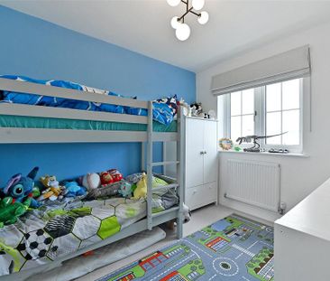 3 bedroom semi-detached house to rent - Photo 2