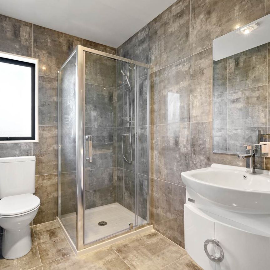 OTAHUHU, 5 BEDROOMS - Photo 1