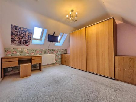4 bedroom detached house to rent - Photo 3