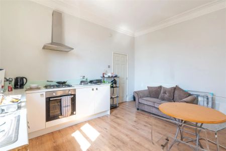 1 bed house share to rent in Chillingham Road, Heaton, NE6 - Photo 5