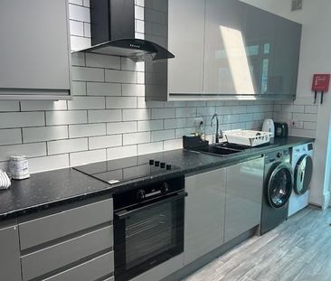 Room in a Shared House, Welldon Crescent, HA1 - Photo 1