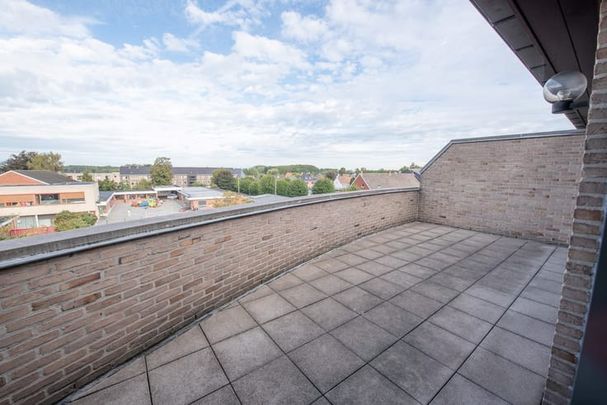 Appartement te huur - Photo 1