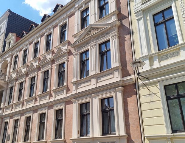 zentrale 2- Raumwohnung mit Terrasse nahe der Altstadt ! - Photo 1