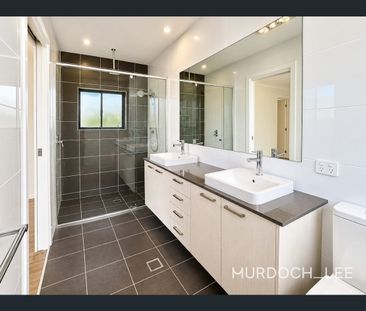 Exceptional 5 bedroom house - Photo 3