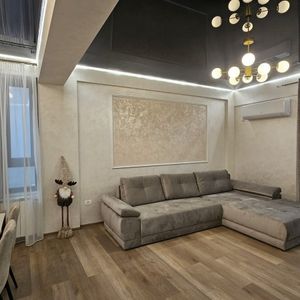 Apartament de inchiriat in Constanta, Faleza Nord - 2 camere, 70 mp - Fotografie 2