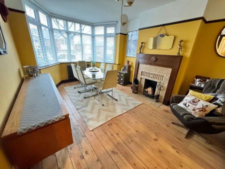 3 bedroom semi-detached house to rent - Photo 4