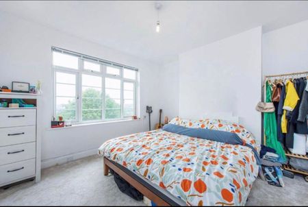 2 Bed Flat, Risborough Close, N10 - Photo 4