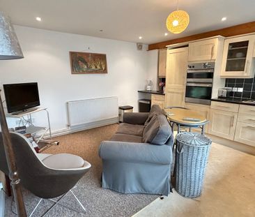 3 bedroom Semi Detached Barn Conversion to rent - Photo 3