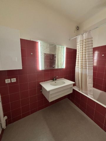 Location Appartement 3 pièces 52m² PRIVAS 07000 - Photo 4