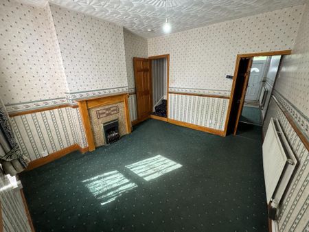 3 bedroom terraced house to rent - Photo 3
