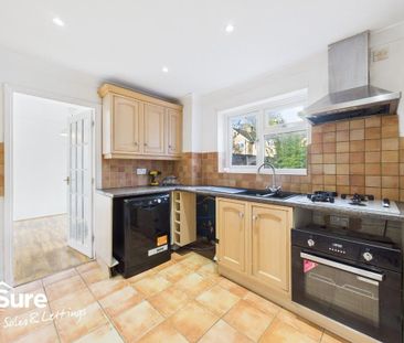 4 bedroom terraced house to rent - Photo 5