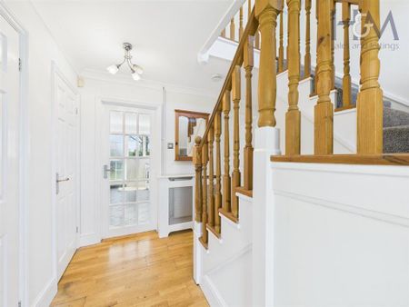 3 bedroom end of terrace house to rent - Photo 2