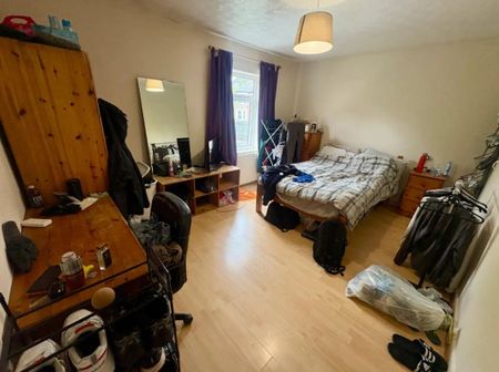 3 bedroom detached house to rent - Photo 2