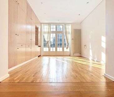 Villa de caractère de 364 m² - 4 chr & Jardin arboré de 750 m² - Photo 1