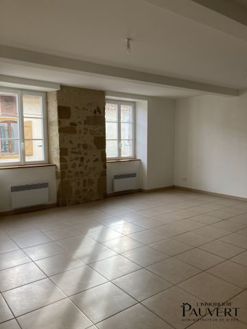 Bel appartement T3 avec balcon au 2ème étage - Photo 2