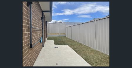 Brand New 3-Bedroom Home - Leneva - Photo 5