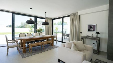 Luxury Villa for rent in Benahavís, Spain - Photo 2