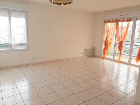 Location Appartement 3 pièces 69m² ST CYR SUR LOIRE 37540 - Photo 1