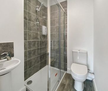 1 bedroom in a house share to rent - Photo 6