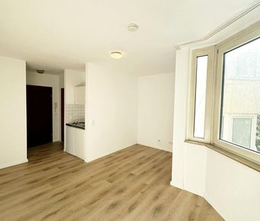 Schöne renovierte 1Z 20qm Wohnung in zentraler Lage in gepflegten M... - Foto 1