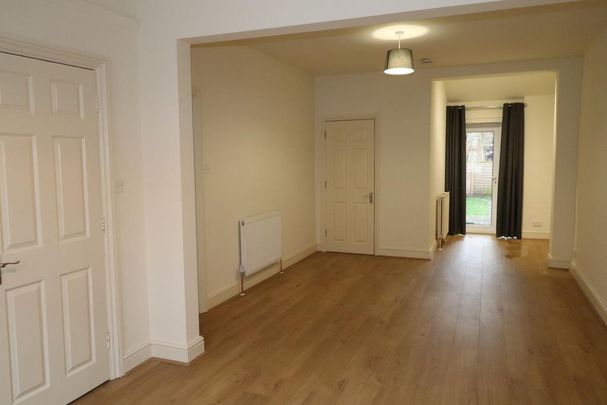 3 bedroom terraced house to rent - Photo 1