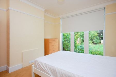 Sherrick Green Road, NW10, London - Photo 2