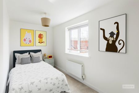 Sika Avenue, Kettering, Rothwell - Photo 3