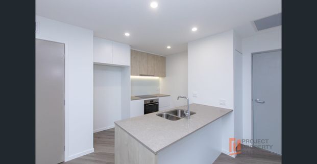 New luxury 1 bedroom - Available Soon on level 2 walking distance to train & Nundah Village - Photo 1