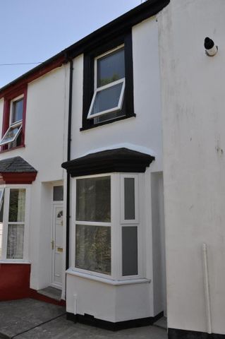 2 bedroom terraced house to rent - Photo 5