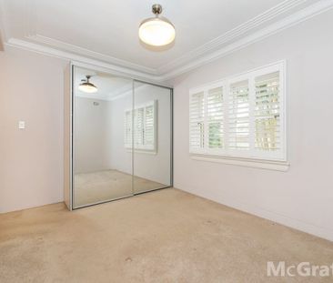 Well presented home in a sought-after location - Photo 4