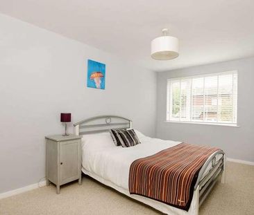 Caistor Road, Clapham South, SW12 - Photo 5