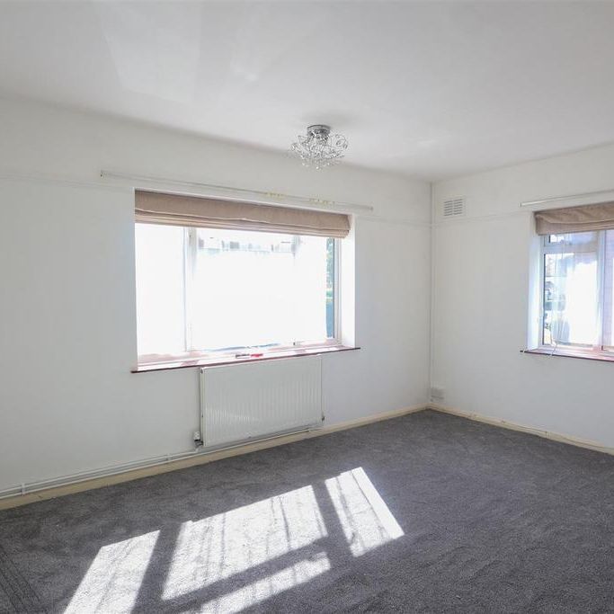 2 bedroom maisonette to rent - Photo 1