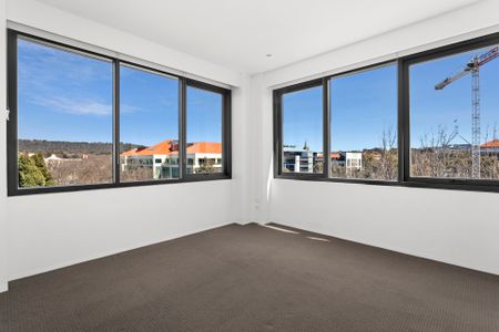 7/11 Sydney Avenue, Barton ACT 2600 - Apartment For Rent | Domain - Photo 2