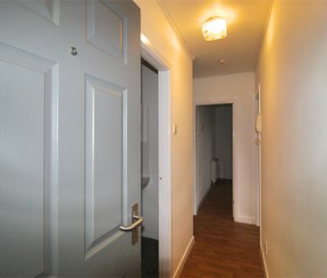 1 Bedroom Apartment To Let - Photo 3